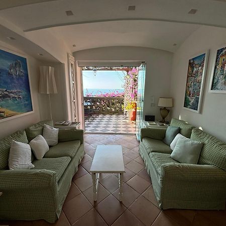 Luxury House In Villa Pompeiana Via Camerelle Con Terrazza Vista Mare Capri Buitenkant foto